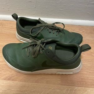 Womens Nike Air Max Sneakers